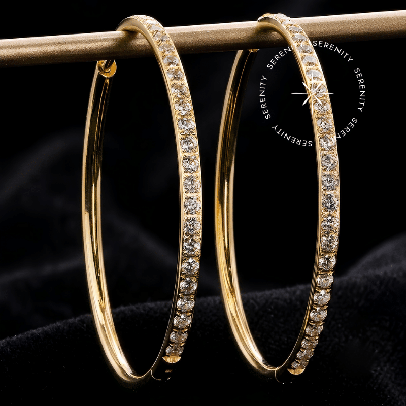 Argola Cravejada para Lóbulo em Titânio Revestido de Ouro 18k