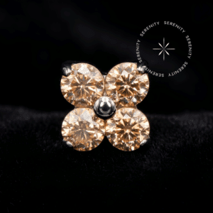 Topo Flor Cravejada em Titânio ASTM F136 com Zircônias Champanhe.