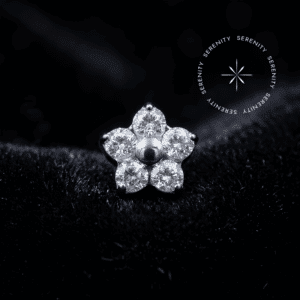 Piercing Topo Flor Cravejada em Titânio