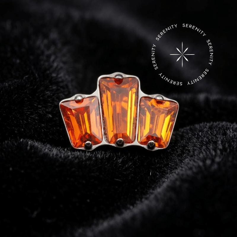 Piercing Topo Cravejado Mini Cluster em Titânio